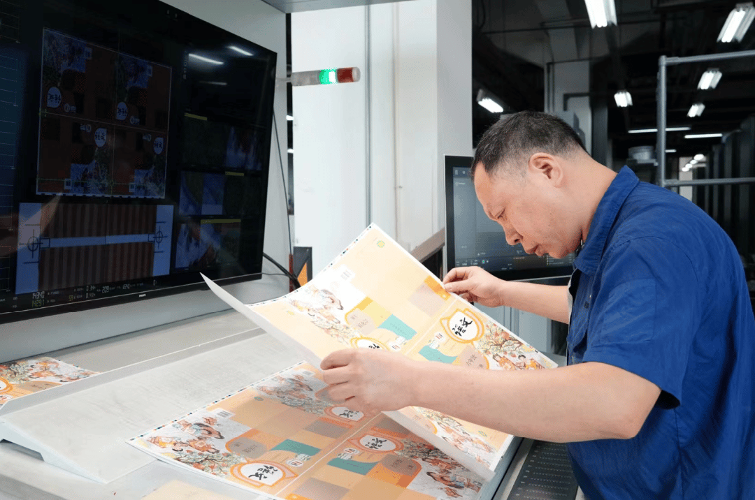 使命在(zài)肩 笃行(háng)不怠 全(quán)力以赴(fù)保障“課(ke)前到書(shū)”